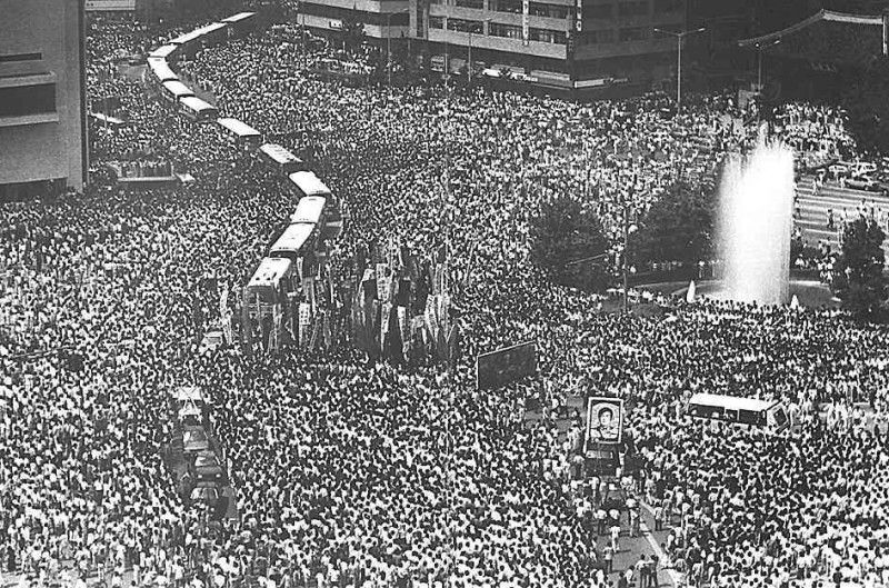 87년 6월 민주항쟁 서울시청 광장 집회