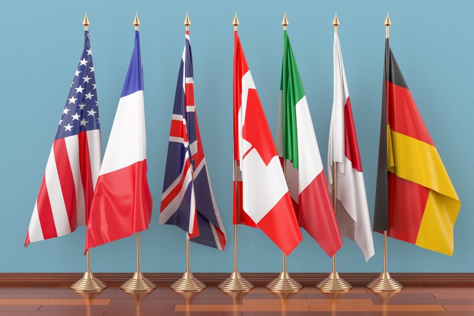 G7 각 회원국의 국기.