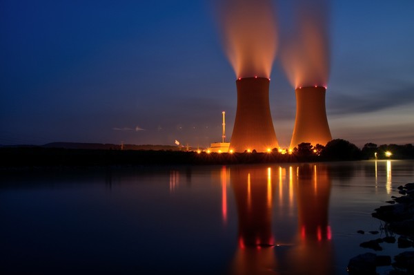 원자력 발전소 (이미지 출처: 픽사베이)