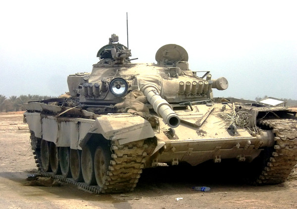 그림 23. 2003년 미국의 이라크 침공 당시 격파된 이라크군 T-72