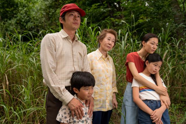 한인 이민자의 삶을 그린 영화 '미나리'. 중산층 한인들은 '미나리적인 삶'을 더이상 추구하지 않는다.