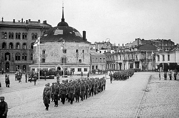 그림 10. 계속전쟁의 결과, 1941년 8월 31일 비푸리를 탈환한 핀란드군